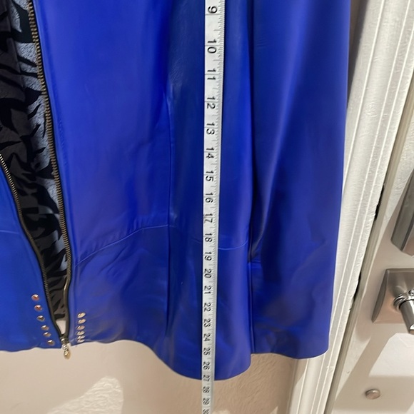 ST.JOHN Coat - Picture 15 of 16